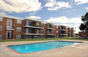 Brooklyn Park apartment for rent - Pool View at Point of America Apartments, Brooklyn Park, MN 55443