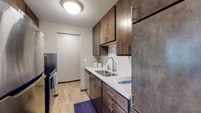 Shoreview apartment for rent - Kitchen Appliances at Shoreview Grand, Shoreview, 55126