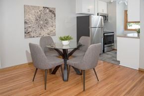 Saint Paul apartment for rent - dining and kitchen