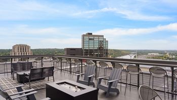 17Th floor rooftop patio