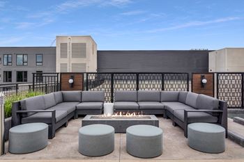 Outdoor lounge with firepit
