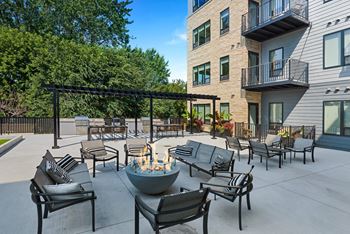 Outdoor lounge with firepit