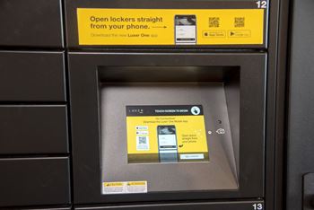 Luxur one package locker