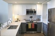 Santa Rosa apartment for rent - Kitchen with stovetop oven at 888 Fourth Street Apartments, LLC, Santa Rosa, CA, 95404