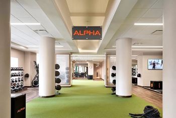 24 Hour fitness center at one west, new york, ny,10004