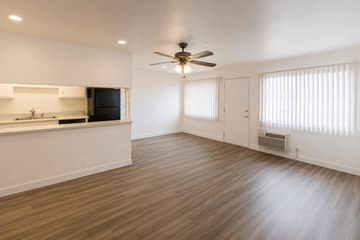 San Leandro apartment for rent - St Moritz Garden Apartments