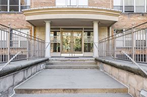Toronto apartment for rent - 655 Briar Hill Avenue Front Entrance