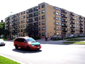 East York apartment for rent - 44 Thorncliffe Park Drive