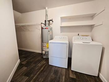 In-home full-size washer & dryer