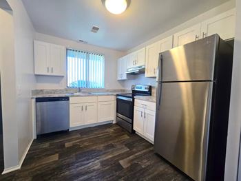 Fully-equipped kitchen