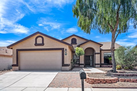 Floor plan for 4 beds, 2 baths, 1954 sqft