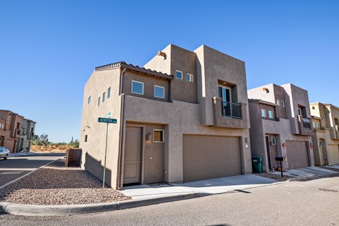 Floor plan for 3 beds, 2.5 baths, 1500 sqft