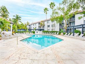 Coral Springs apartment for rent - the swimming pool at the apartments for rent