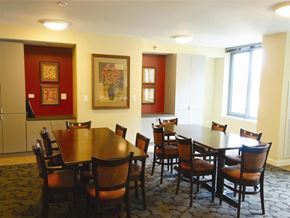 Chicago apartment for rent - a conference room with a large table and chairs