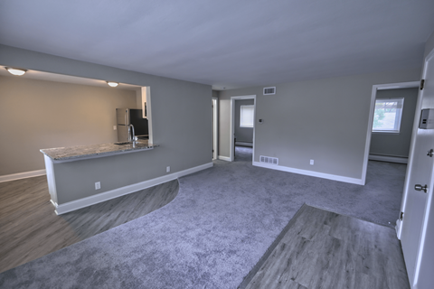 Floor plan for 2 beds, 1 bath, 700 sqft