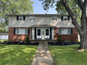 Williamsville apartment for rent - Entry to Greens on Mill