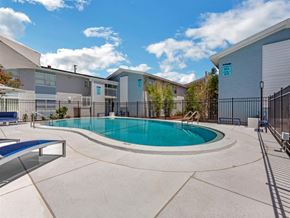 Pensacola apartment for rent - Sparkling Pool at The Overlook at Pensacola Bay, Pensacola