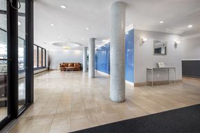 Long Beach apartment for rent - Lobby with three pillars.