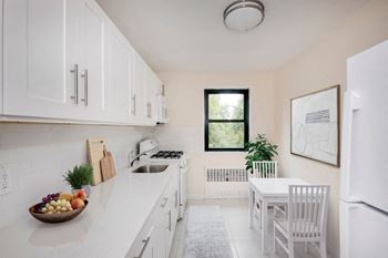 Kitchen appliance package w/ microwave