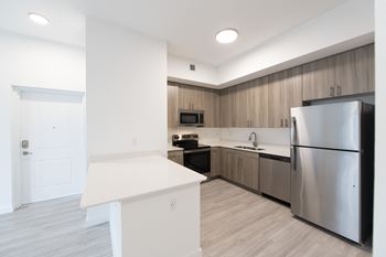 Breakfast bar (in select apartment homes)