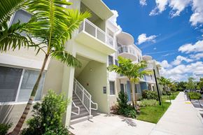 Florida City apartment for rent - Solimar Buildings