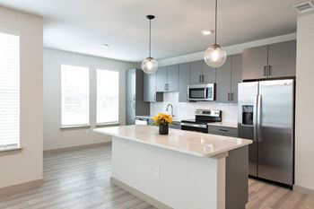Kitchen island*