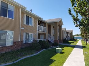 Tremonton apartment for rent - Crown Village Exterior