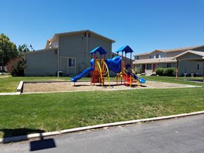 Roosevelt apartment for rent - Stoneridge Playground