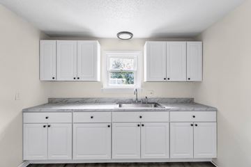 West Seneca apartment for rent - 3904-3906 Seneca St