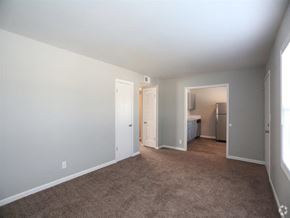 Raytown apartment for rent - a living room