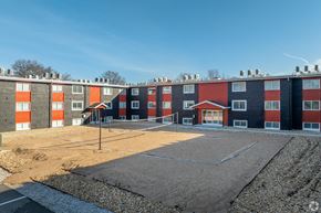 Pittsburg apartment for rent - Volleyball Court at University Digs Apartments, Pittsburg