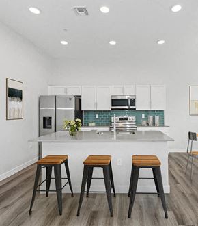 Phoenix apartment for rent - Stool and table at Baseline on 16, Phoenix, Arizona