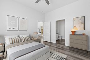 Phoenix apartment for rent - Living room at Baseline on 16, Phoenix