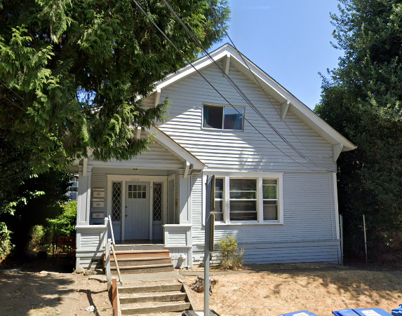 Seattle apartment for rent - the front of the house has been painted and is ready to be painted