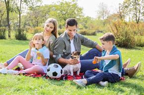 Phoenix apartment for rent - Family at Mustang Villas in Phoenix Arizona