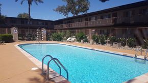 Phoenix apartment for rent - Camelback Properties apartments in Phoenix, AZ Pool