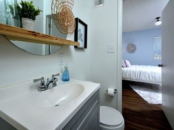 Bathroom2
