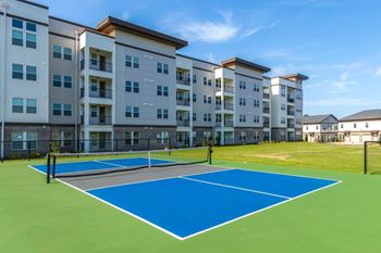 Community tennis court