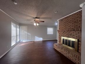 Garland apartment for rent - Living Room