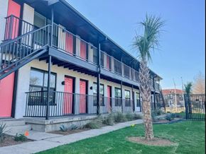 Dallas apartment for rent - Sun and Sands Building Photo