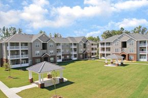 Durham apartment for rent - Clairmont at Hillandale Luxury Apartments