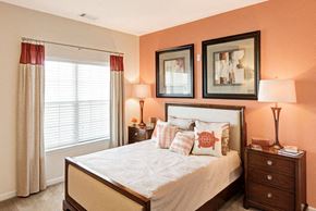 Newport News apartment for rent - Bedroom with window