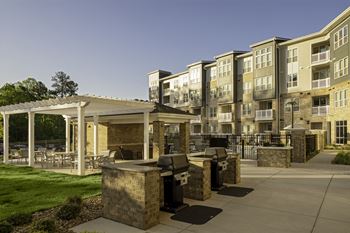 Poolside entertaining area