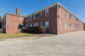 University Heights apartment for rent - wjmcedarapartments.com/