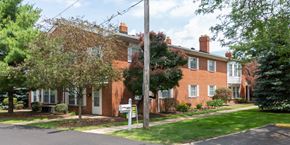Rocky River apartment for rent - Oxford Court Apartments Exterior