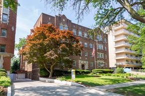 Cleveland apartment for rent - Parkway Manor Exterior