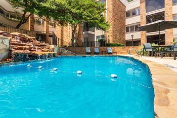 Two-sparkling pools with grilling stations (gas)
