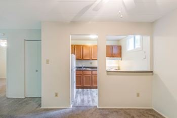 Kitchen with breakfast bar
