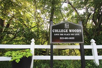 Community surrounded by laboiteaux woods