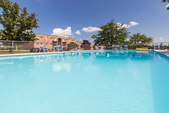 Sparkling swimming pool